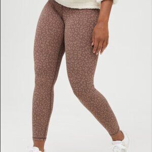 Aerie Offline Full Length High Waisted Leggings - Medium in Brown/Leopard Print